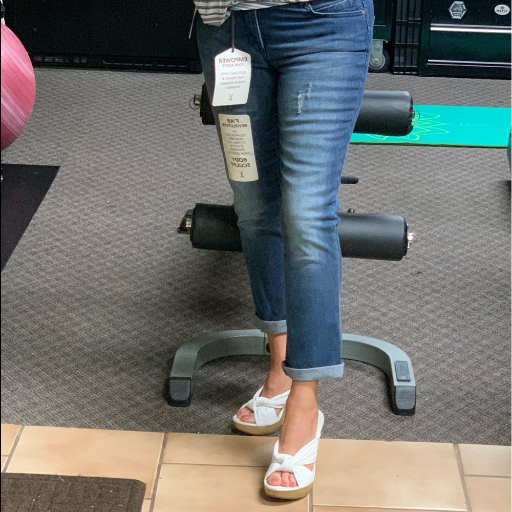NWT VINTAGE AMERICA CROPPED JEANS